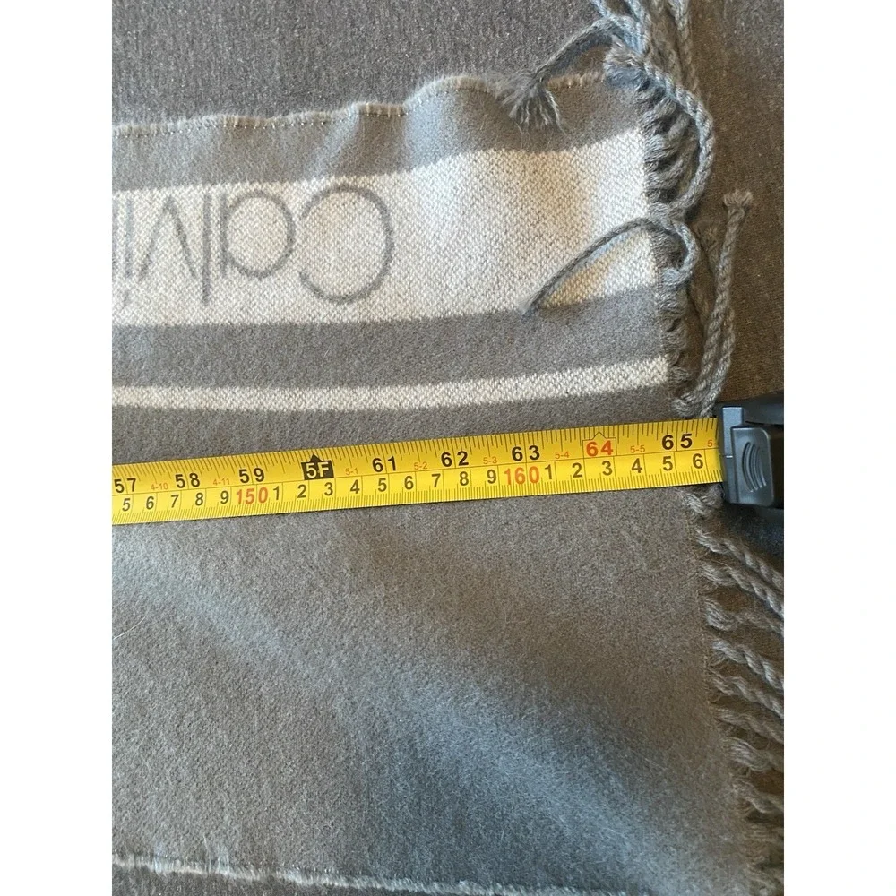CALVIN KLEIN - Gray and White - Long - 9
